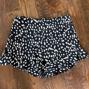 boutique ruffle shorts